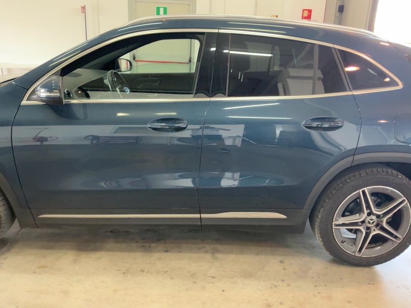 Mercedes-Benz GLA-Klasse GLA 200 d 4Matic AMG Line 2022 – снимка 4