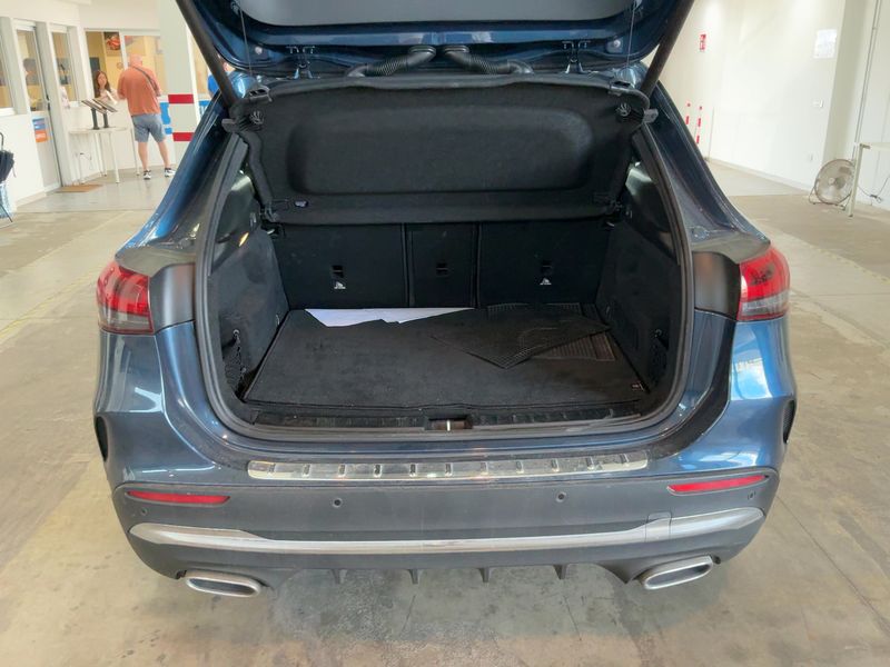 Mercedes-Benz GLA-Klasse GLA 200 d 4Matic AMG Line 2022 – снимка 15