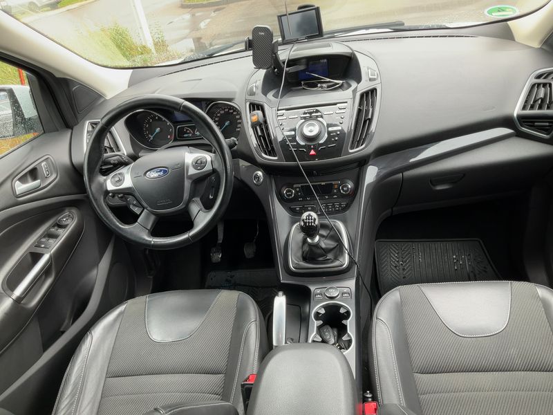 Ford Kuga 1.6 EcoBoost Titanium 2014 – снимка 18