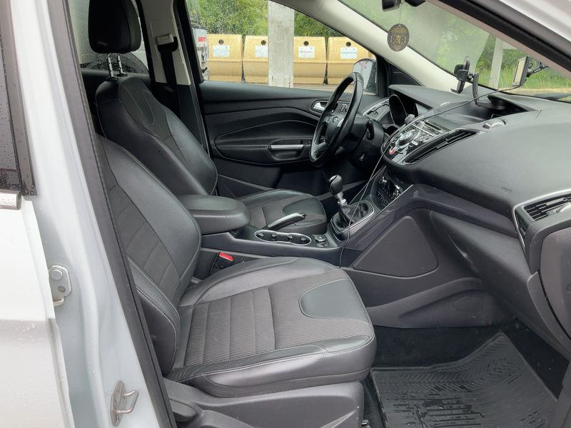 Ford Kuga 1.6 EcoBoost Titanium 2014 – снимка 17