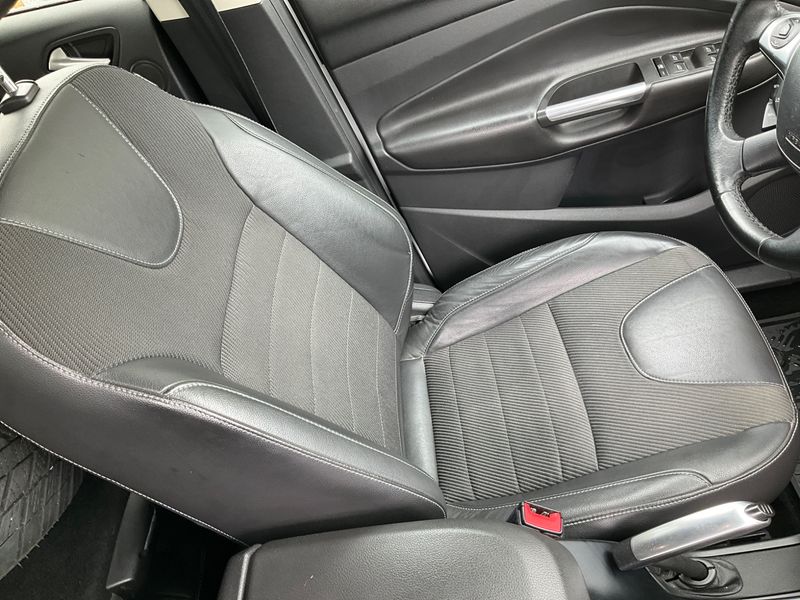 Ford Kuga 1.6 EcoBoost Titanium 2014 – снимка 25