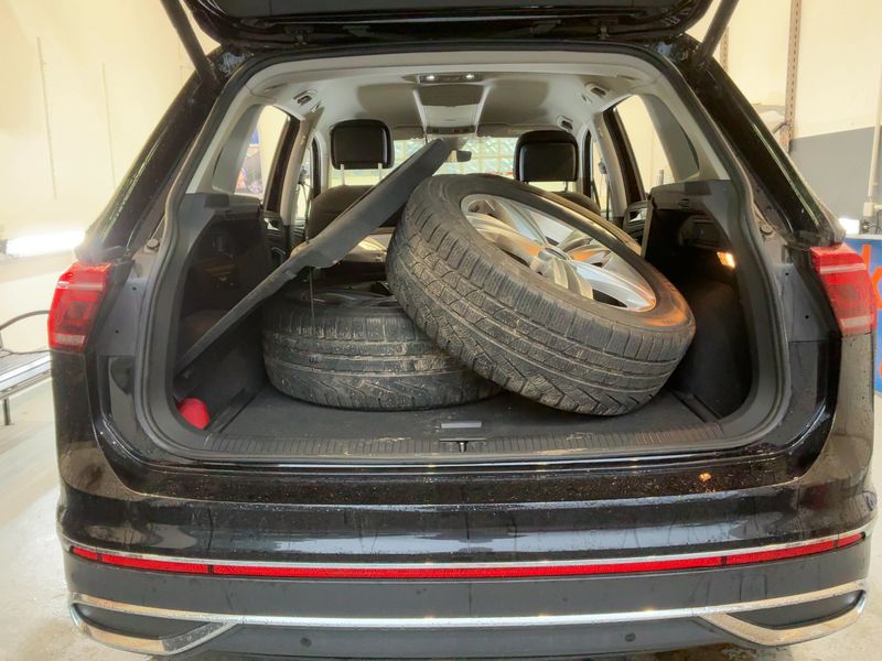 Volkswagen Tiguan 2.0 TDI Elegance 4Motion 2021 – снимка 16