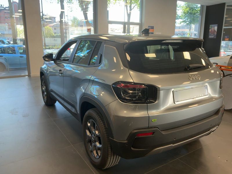 Jeep Avenger 1.2 T3 Mild-Hybrid Longitude 2024 – снимка 6