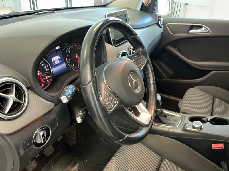 Mercedes-Benz B-Klasse B 160 CDI Style 2015 – снимка 28