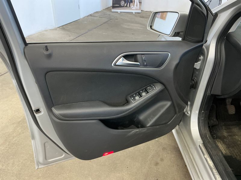 Mercedes-Benz B-Klasse B 160 CDI Style 2015 – снимка 29