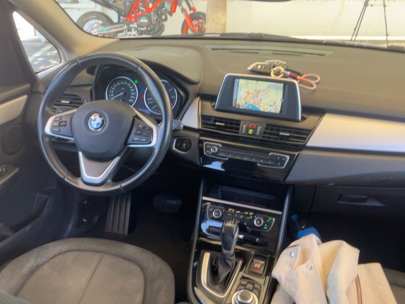 BMW 2er 218d Active Tourer Basis 2015 – снимка 17