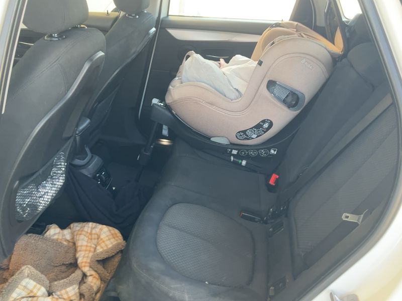 BMW 2er 218d Active Tourer Basis 2015 – снимка 19