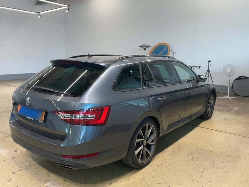 Skoda Superb 2.0 TSI SportLine 4x4 2017 – снимка 8