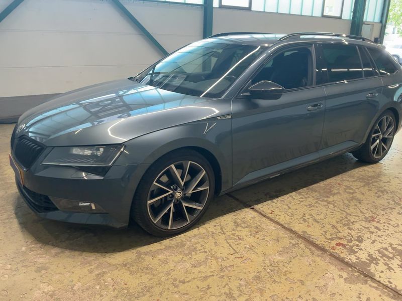 Skoda Superb 2.0 TSI SportLine 4x4 2017 – снимка 2
