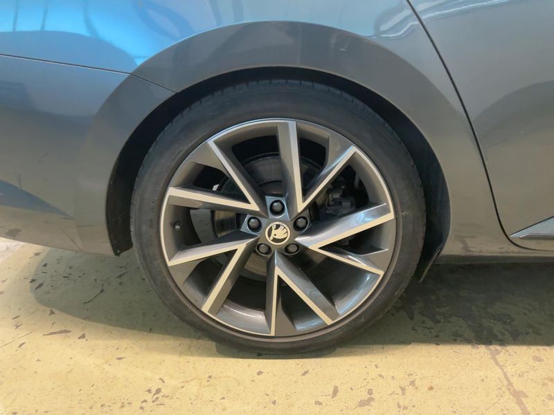 Skoda Superb 2.0 TSI SportLine 4x4 2017 – снимка 9