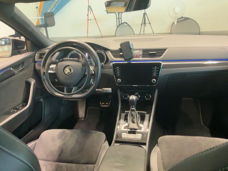 Skoda Superb 2.0 TSI SportLine 4x4 2017 – снимка 17