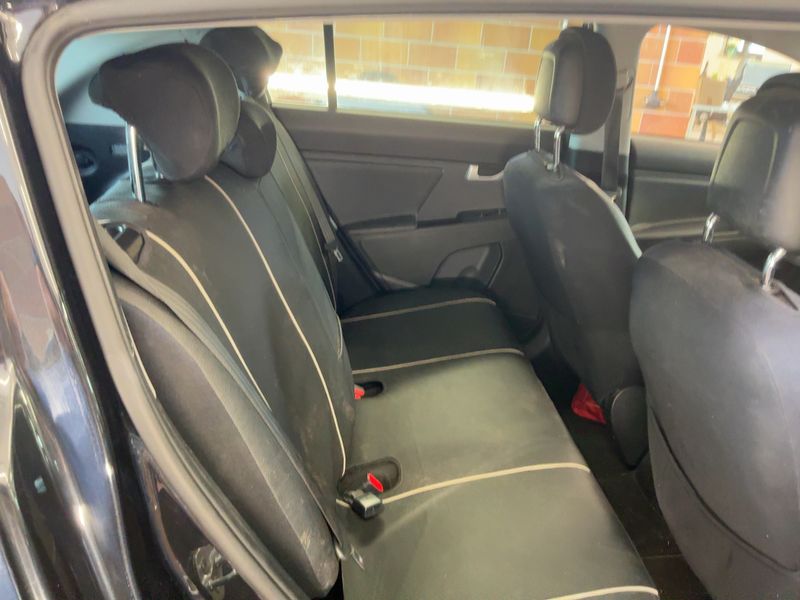 Kia Sportage 2.0 CRDi Dream Team 4WD 2015 – снимка 19