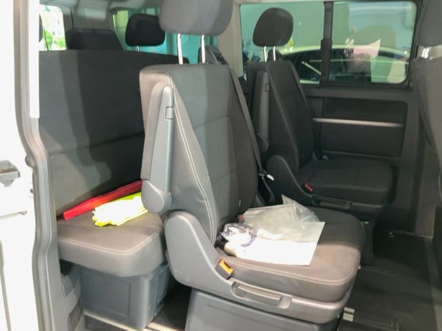 Volkswagen T6 Multivan 2.0 TDI Comfortline 2016 – снимка 20
