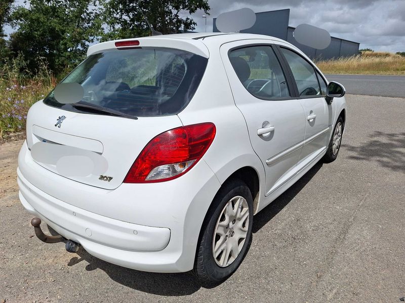 Peugeot 207 1.4 HDi Premium 2010 – снимка 5