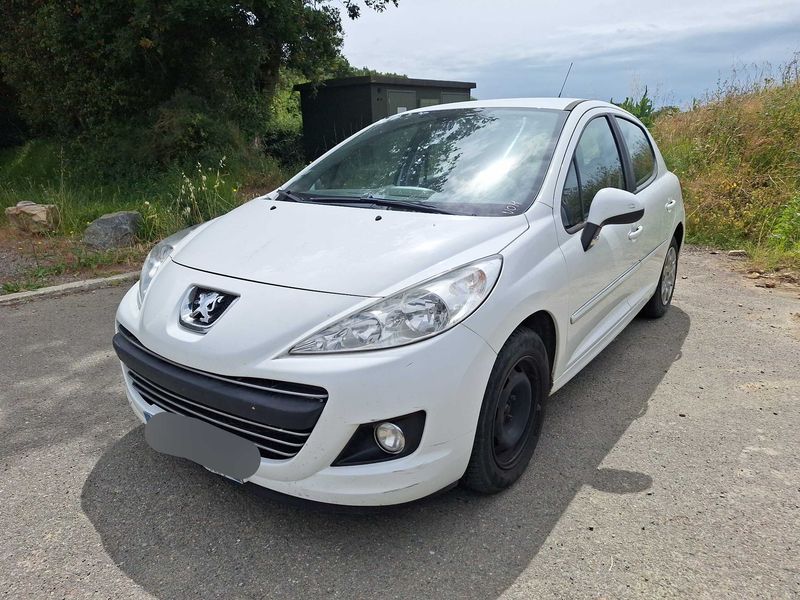 Peugeot 207 1.4 HDi Premium 2010 – снимка 1