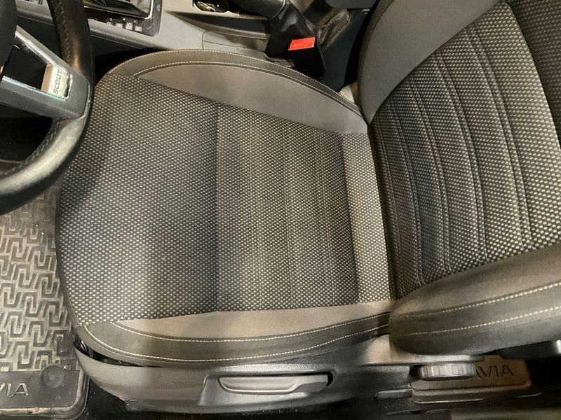 Skoda Octavia 2.0 TDI Scout 4x4 2019 – снимка 32