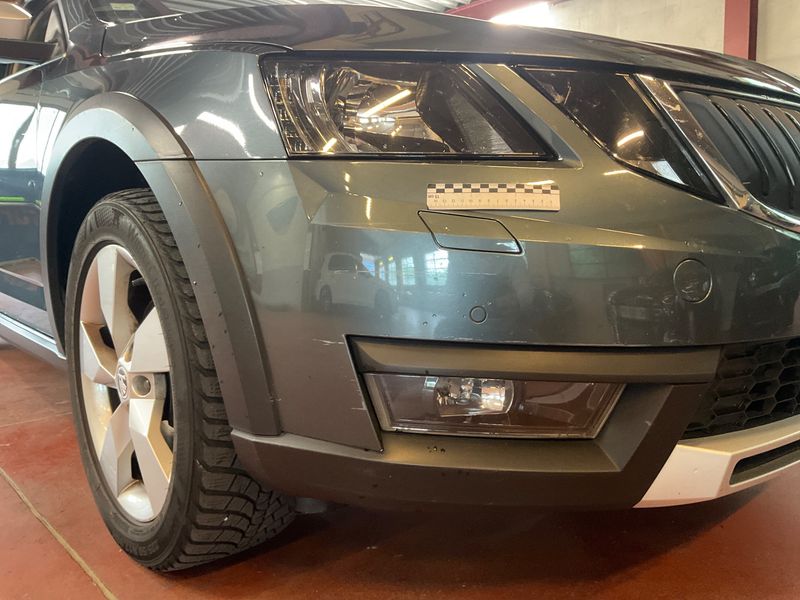 Skoda Octavia 2.0 TDI Scout 4x4 2019 – снимка 43