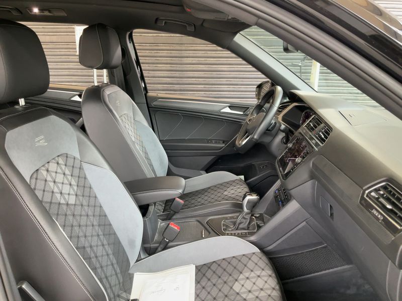 Volkswagen Tiguan Allspace 2.0 TDI R-Line 2022 – снимка 16