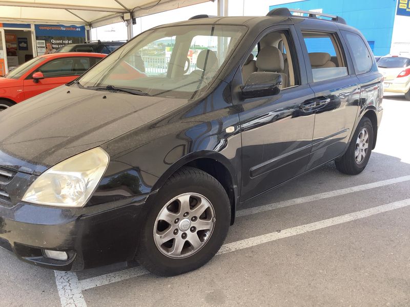 Kia Carnival 2.9 CRDi VGT Active 2009 – снимка 2