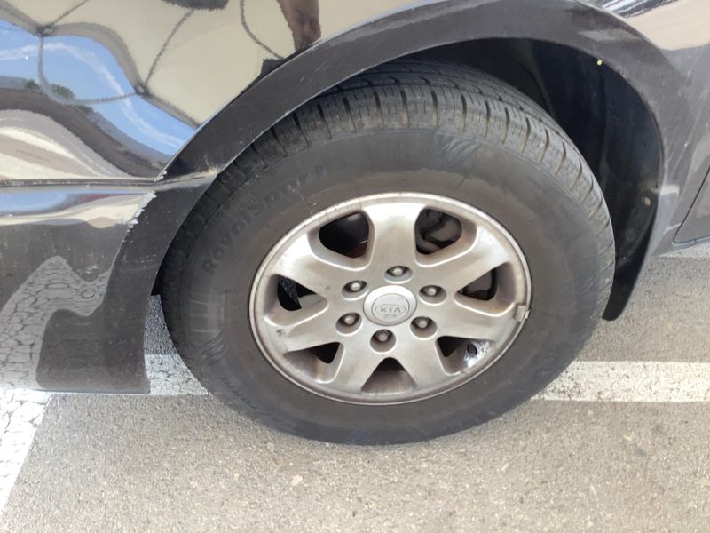 Kia Carnival 2.9 CRDi VGT Active 2009 – снимка 3