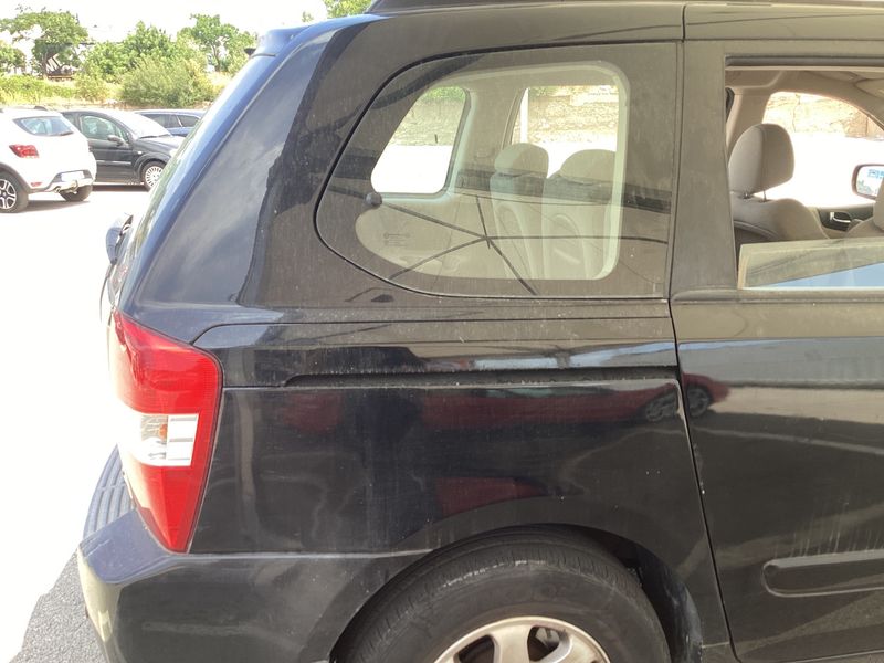 Kia Carnival 2.9 CRDi VGT Active 2009 – снимка 23