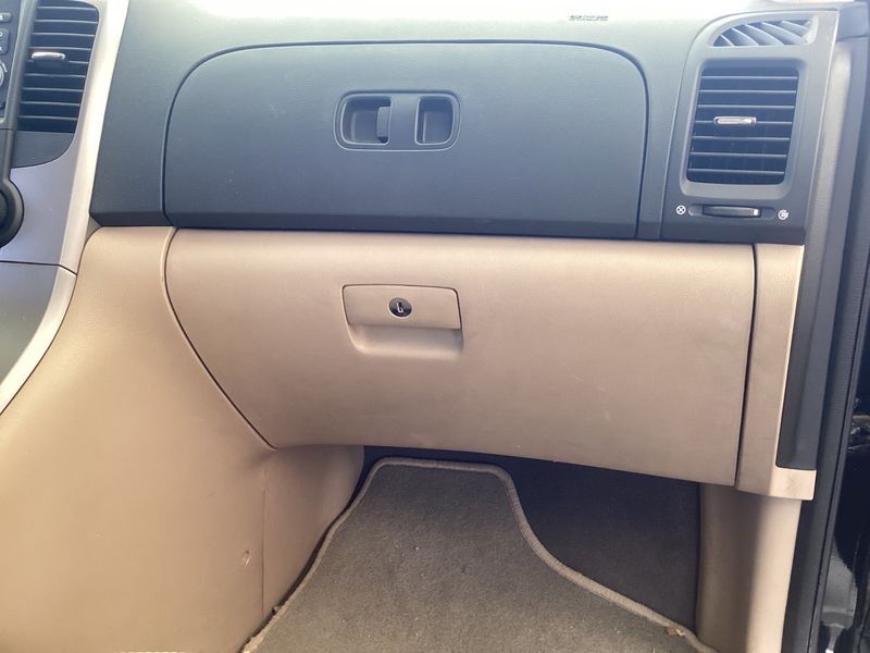 Kia Carnival 2.9 CRDi VGT Active 2009 – снимка 30