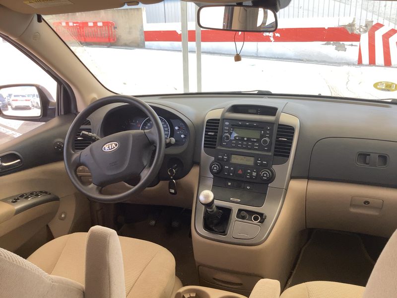 Kia Carnival 2.9 CRDi VGT Active 2009 – снимка 17