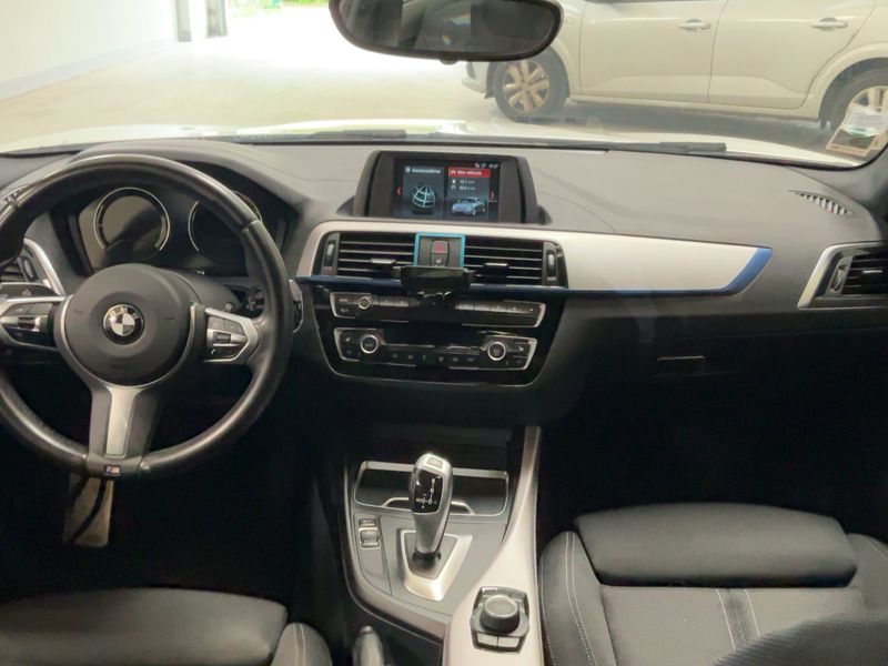BMW 1er 118i M Sport Ultimate 2019 – снимка 17
