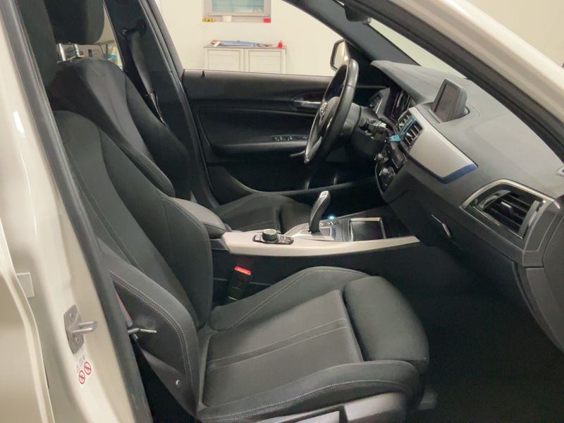 BMW 1er 118i M Sport Ultimate 2019 – снимка 16