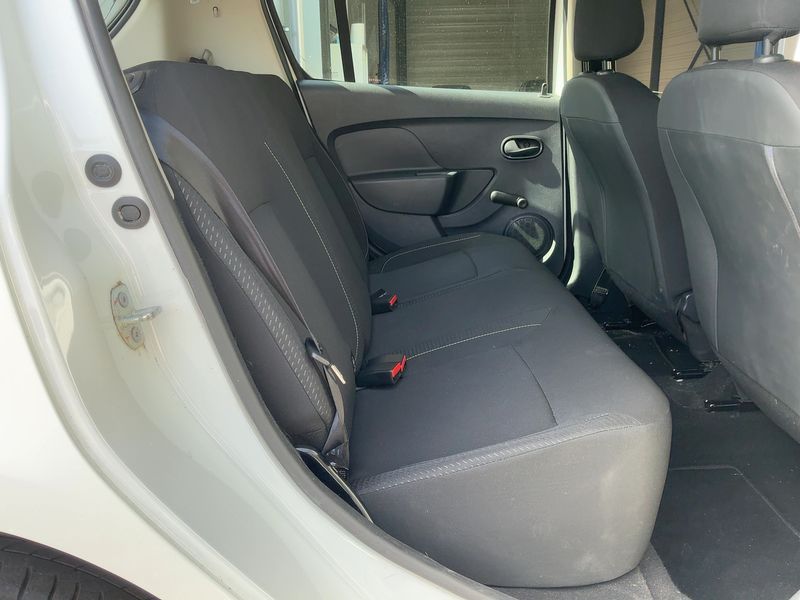 Dacia Sandero 1.0 2017 – снимка 19