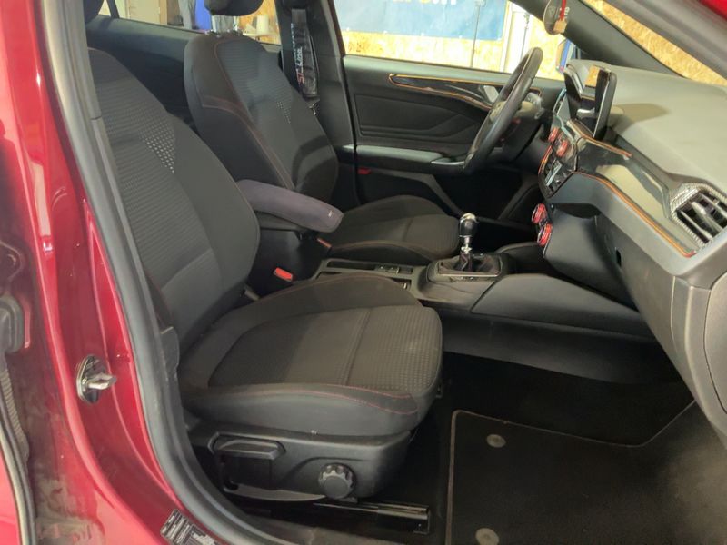 Ford Focus 1.5 EcoBoost ST-Line 2020 – снимка 16