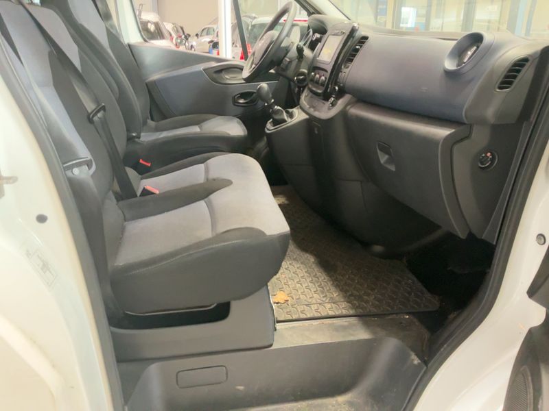 Opel Vivaro 1.6 CDTI Combi L2H1 2,9t 2019 – снимка 16