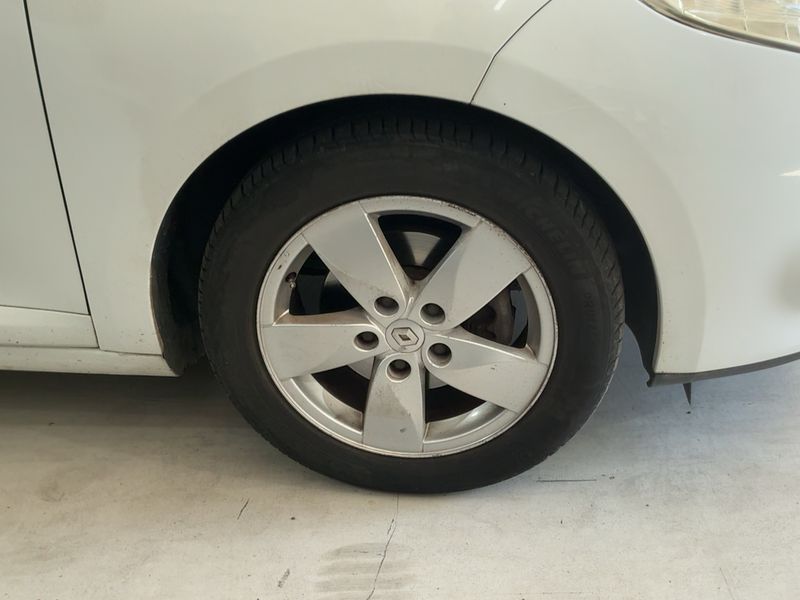 Renault Megane 1.5 dCi Dynamique 2010 – снимка 11