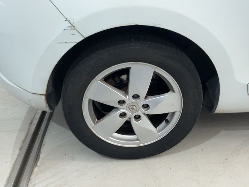 Renault Megane 1.5 dCi Dynamique 2010 – снимка 9