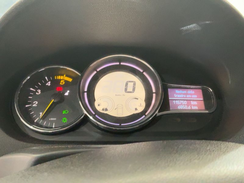 Renault Megane 1.5 dCi Dynamique 2010 – снимка 18
