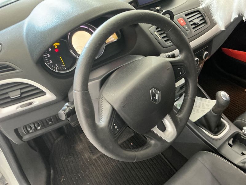 Renault Megane 1.5 dCi Dynamique 2010 – снимка 24