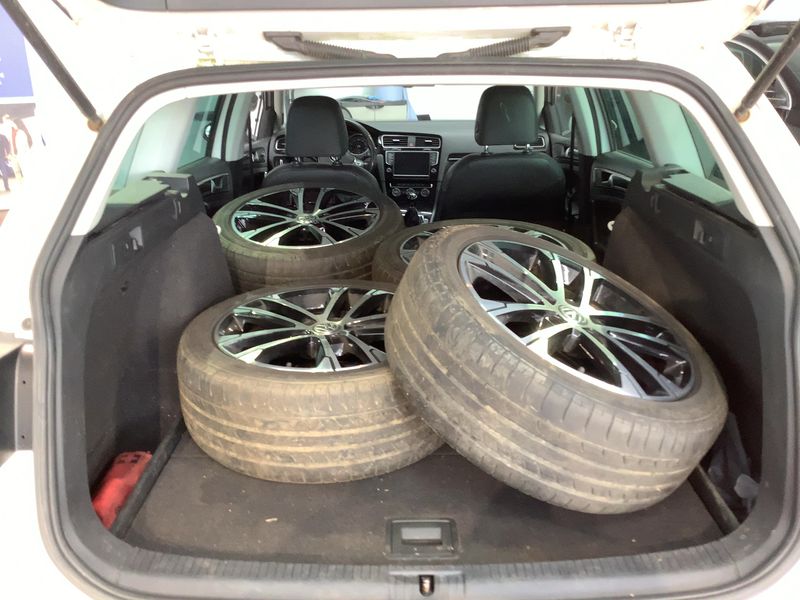 Volkswagen Golf VII 2.0 TDI Highline 4Motion BlueMotion Tech 2015 – снимка 10