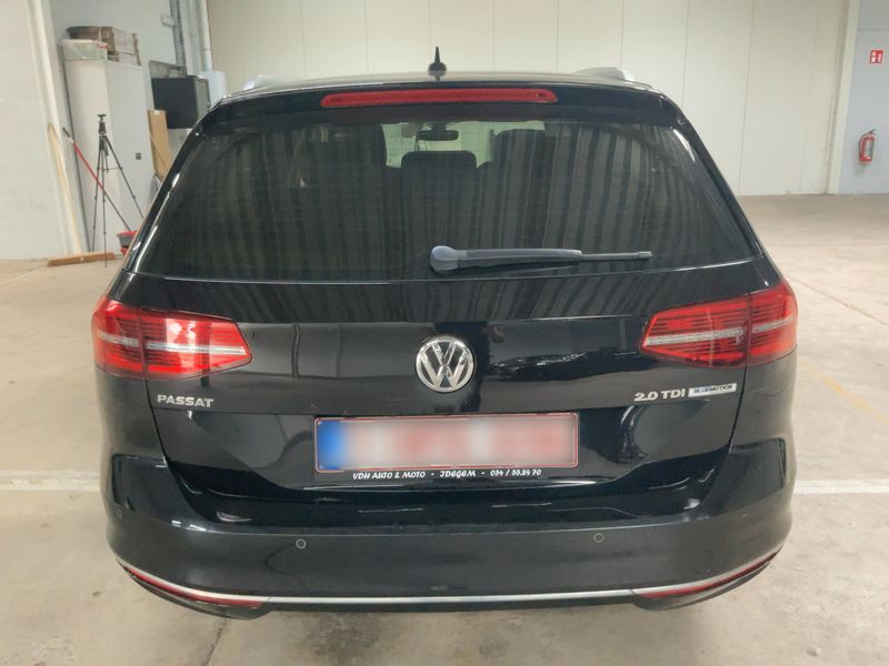 Volkswagen Passat 2.0 TDI Highline BlueMotion Tech 2015 – снимка 7