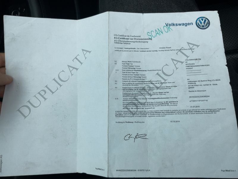 Volkswagen Passat 2.0 TDI Highline BlueMotion Tech 2015 – снимка 22