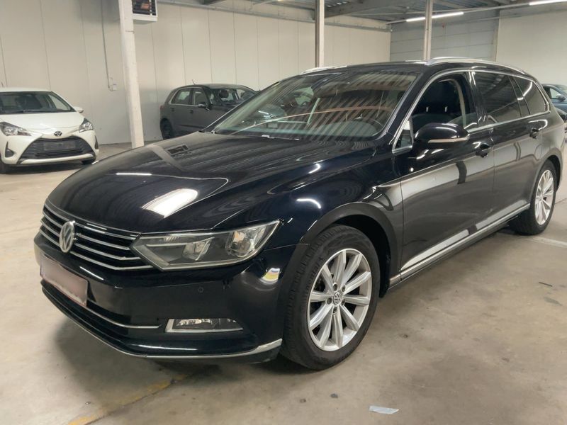 Volkswagen Passat 2.0 TDI Highline BlueMotion Tech 2015 – снимка 2