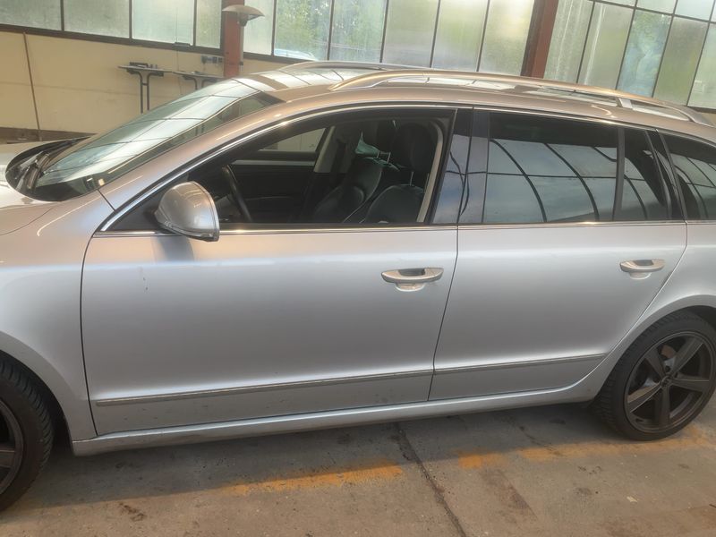 Skoda Superb 2.0 TDI Elegance 2013 – снимка 4