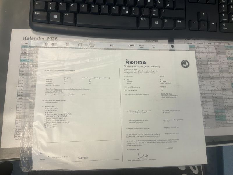 Skoda Superb 2.0 TDI Elegance 2013 – снимка 22