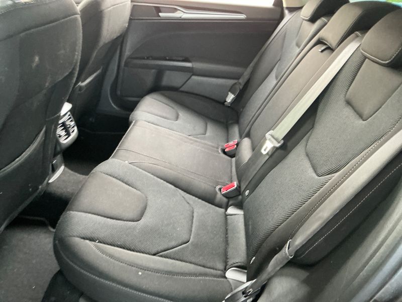Ford Mondeo 2.0 TDCi Titanium 2016 – снимка 33