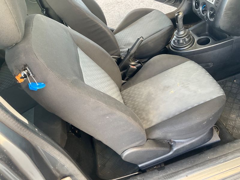 Ford Fiesta 1.4 Trend 2004 – снимка 15