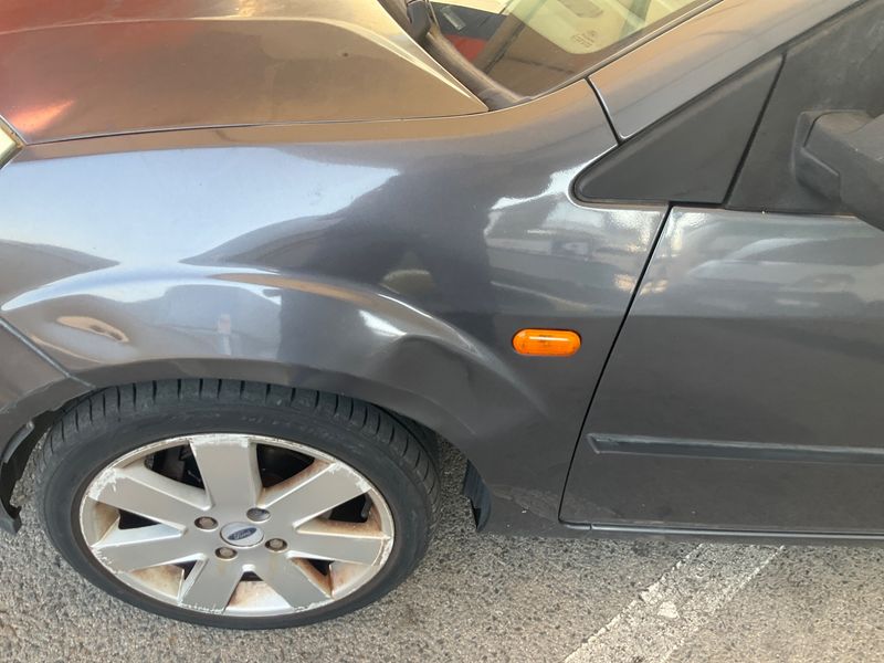 Ford Fiesta 1.4 Trend 2004 – снимка 7