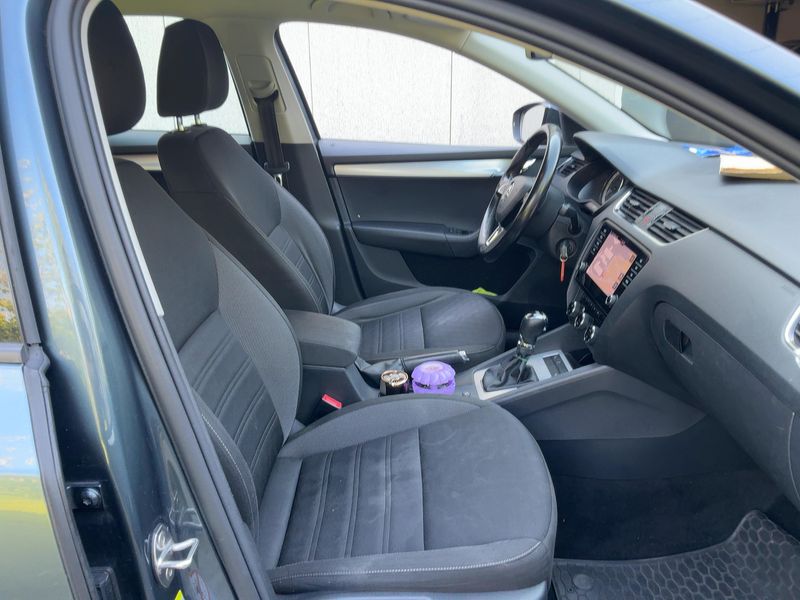 Skoda Octavia 1.6 TDI Ambition 2019 – снимка 16