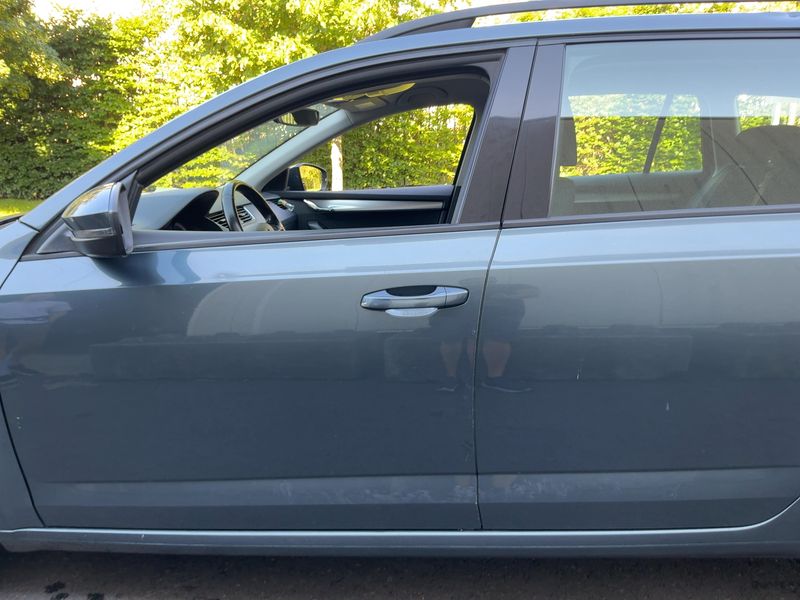 Skoda Octavia 1.6 TDI Ambition 2019 – снимка 4