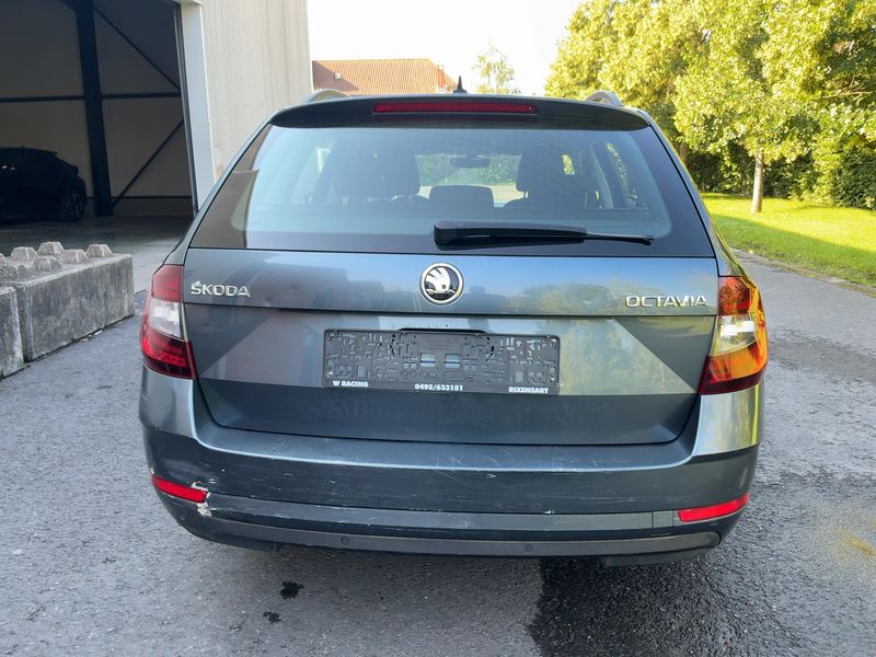 Skoda Octavia 1.6 TDI Ambition 2019 – снимка 7