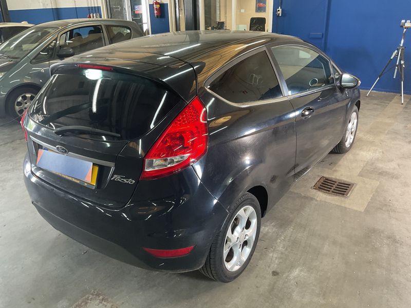 Ford Fiesta 1.25 Titanium 2009 – снимка 2
