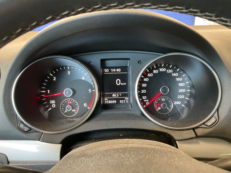 Volkswagen Golf VI 1.6 TDI Match 2013 – снимка 4